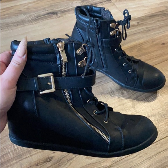 Wedge heel zip-up booties by Top Moda - Picture 2 of 4